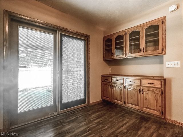 1060 Broadway Avenue SE, Warren, OH 44484