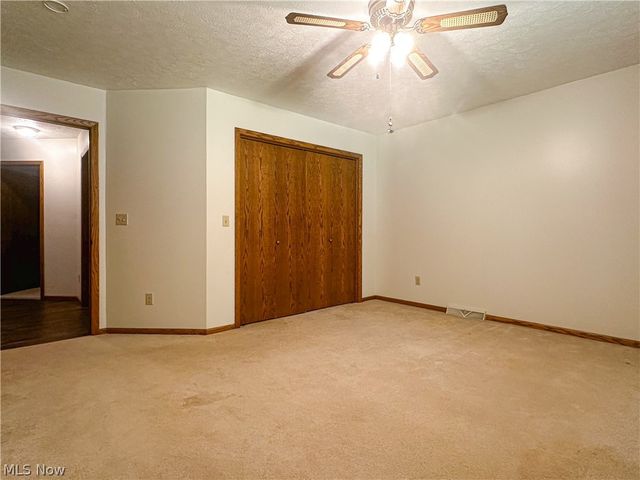 1060 Broadway Avenue SE, Warren, OH 44484
