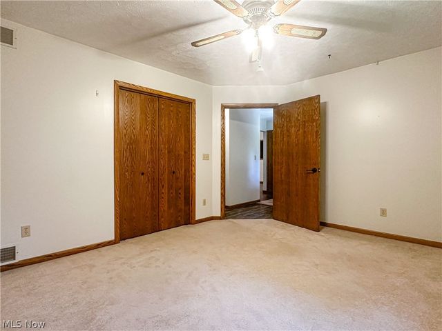 1060 Broadway Avenue SE, Warren, OH 44484