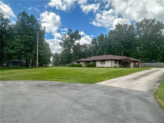 1060 Broadway Avenue SE, Warren, OH 44484