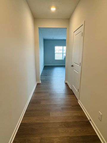 6318 Marinelli Drive S, Columbus, OH 43228