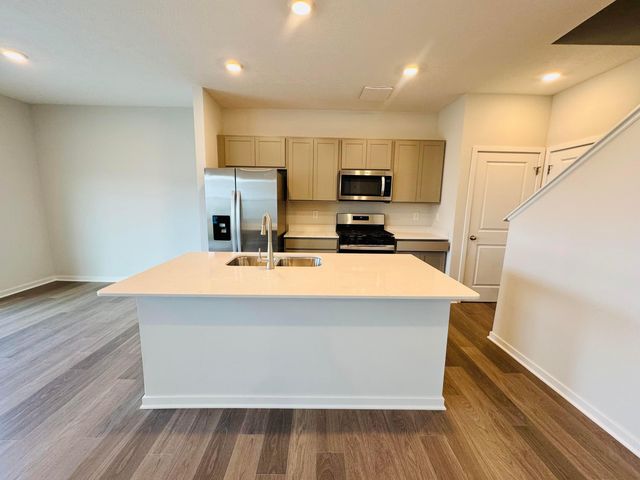 6318 Marinelli Drive S, Columbus, OH 43228