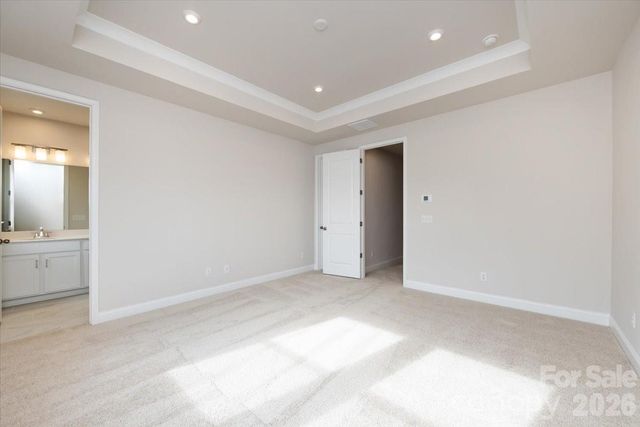 909 Archway Lane, Charlotte, NC 28217