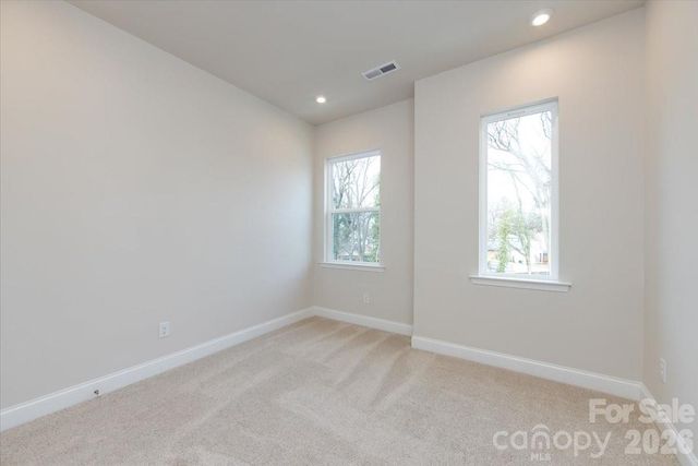 909 Archway Lane, Charlotte, NC 28217