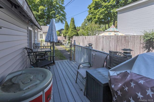 43 Oak Street, Greenwood Lake, NY 10925
