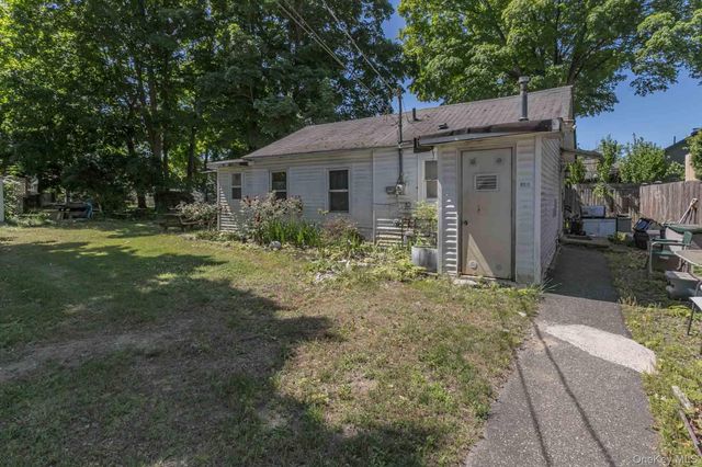 43 Oak Street, Greenwood Lake, NY 10925