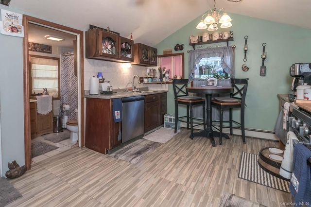 43 Oak Street, Greenwood Lake, NY 10925
