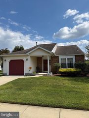 38 PINECREST DR, Deptford, NJ 08096