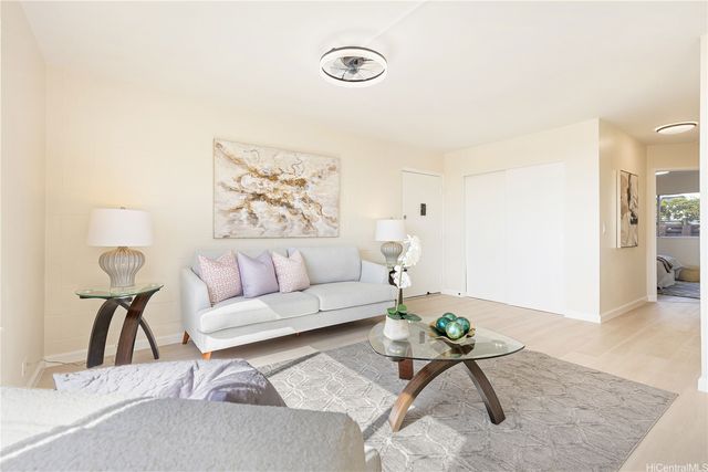 92-1136 Panana Street 107, Kapolei, HI 96707