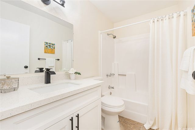 92-1136 Panana Street 107, Kapolei, HI 96707