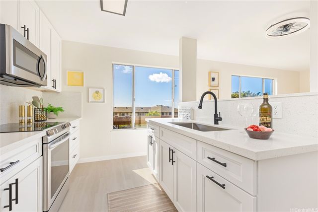 92-1136 Panana Street 107, Kapolei, HI 96707