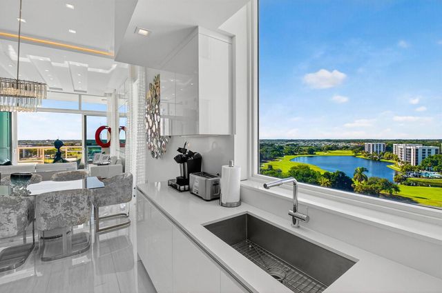 20155 Boca West Drive Ph-b904, Boca Raton, FL 33434