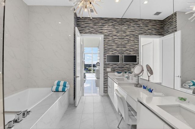 20155 Boca West Drive Ph-b904, Boca Raton, FL 33434