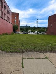 235 - 237 E 8th Avenue, Homestead, PA 15120