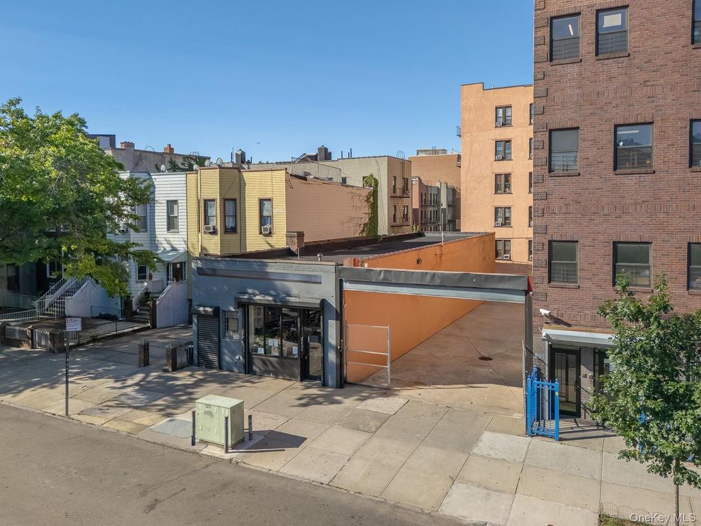 3210 31st Avenue, Astoria, NY 11106 — photo 5