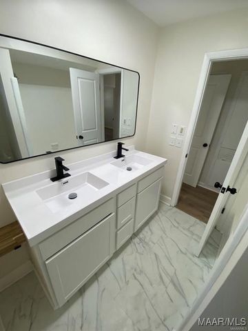 315 Bellehurst Drive, Montgomery, AL 36109