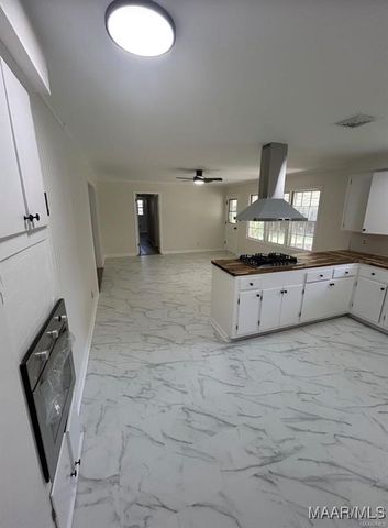 315 Bellehurst Drive, Montgomery, AL 36109