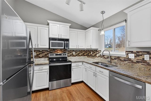 25 September Street, Moscow Mills, MO 63362