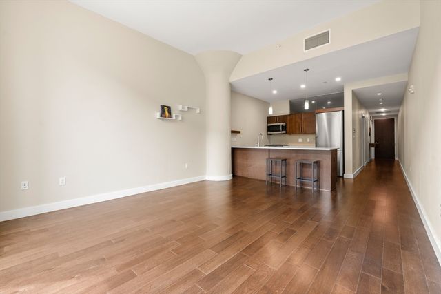 43 Westland Avenue 202, Boston, MA 02115