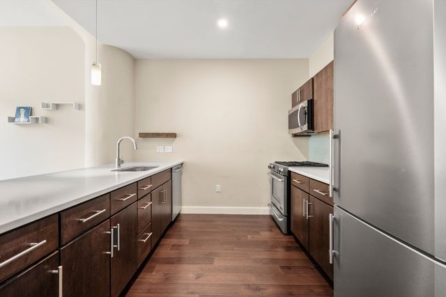 43 Westland Avenue 202, Boston, MA 02115