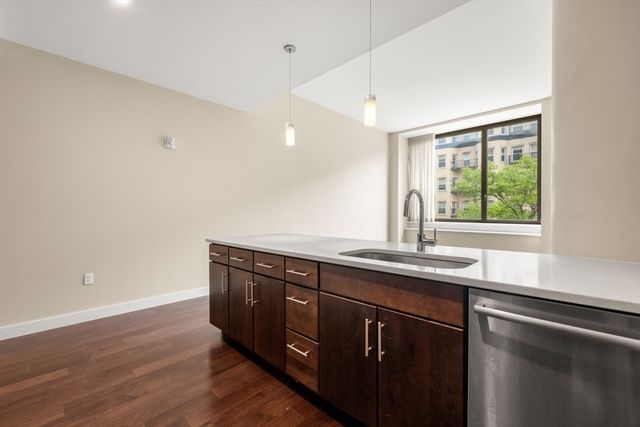 43 Westland Avenue 202, Boston, MA 02115