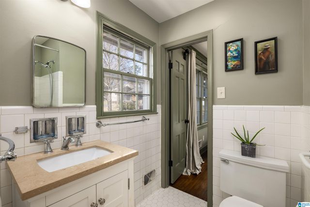 1228 VISTA LANE, Vestavia Hills, AL 35216