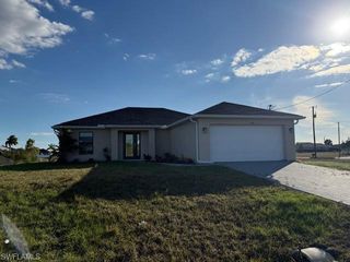 1324 NW 15th TER, Cape Coral, FL 33993