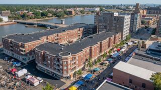 118 S WASHINGTON STREET #322A, Green Bay, WI 54301