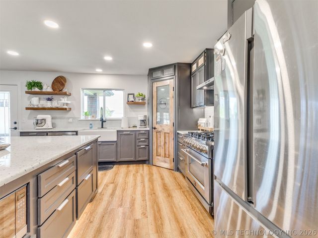 5123 N 116th West Avenue, Sand Springs, OK 74063