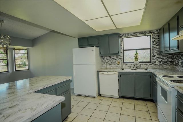 3240 PINERIDGE CIRCLE, Kissimmee, FL 34746