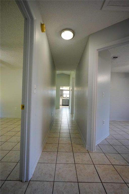 Image 11 of property listing at 3240 PINERIDGE CIRCLE, Kissimmee, FL 34746