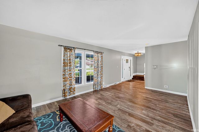 1352 Roelke Drive, South Bend, IN 46614