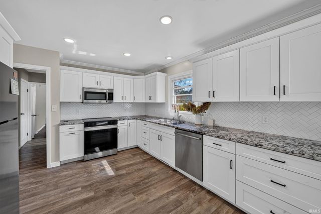 1352 Roelke Drive, South Bend, IN 46614