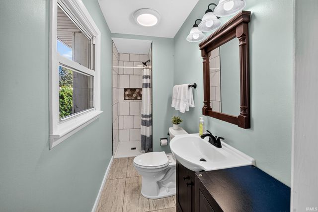 1352 Roelke Drive, South Bend, IN 46614