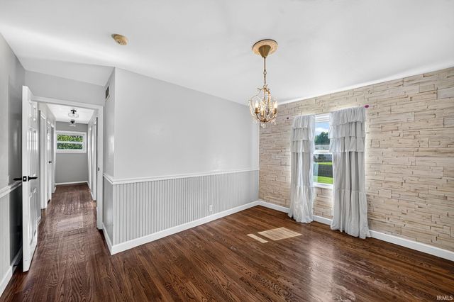 1352 Roelke Drive, South Bend, IN 46614