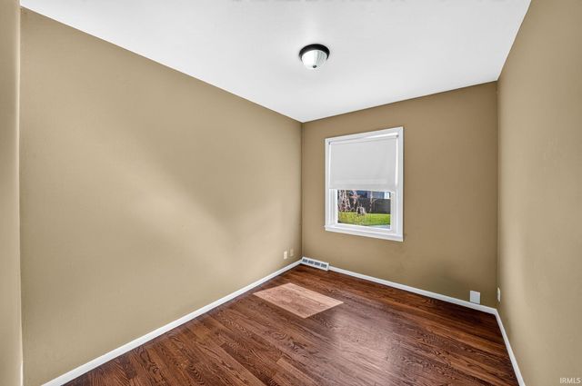 1352 Roelke Drive, South Bend, IN 46614