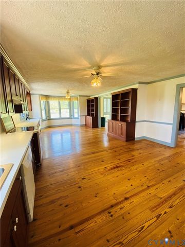6012 Studley Rd, Mechanicsville, VA 23116