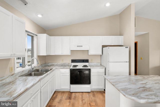 148 LAYTON DR, South Bethany, DE 19930