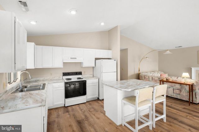 148 LAYTON DR, South Bethany, DE 19930