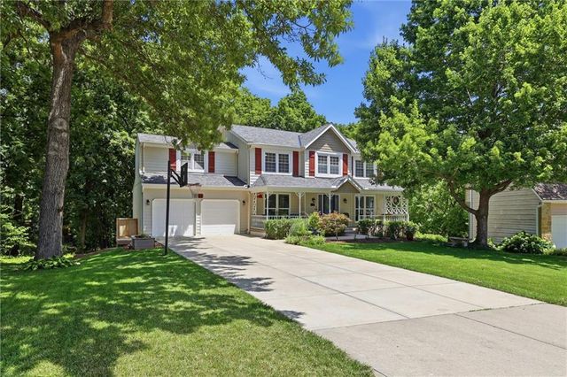 7621 Acuff Lane, Lenexa, KS 66216