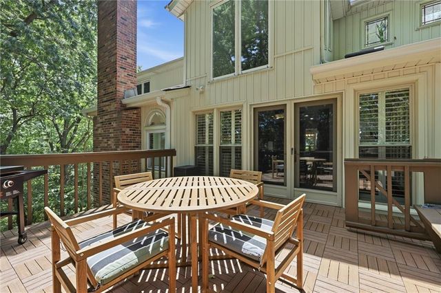 7621 Acuff Lane, Lenexa, KS 66216
