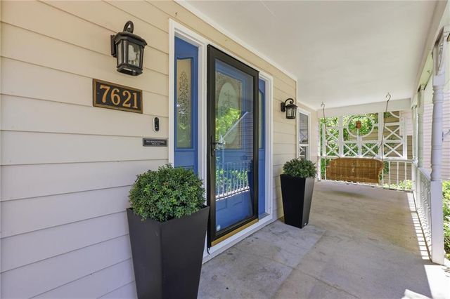 7621 Acuff Lane, Lenexa, KS 66216