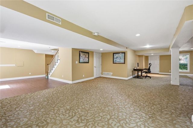 7621 Acuff Lane, Lenexa, KS 66216