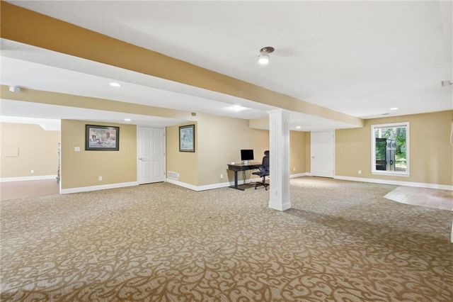 7621 Acuff Lane, Lenexa, KS 66216