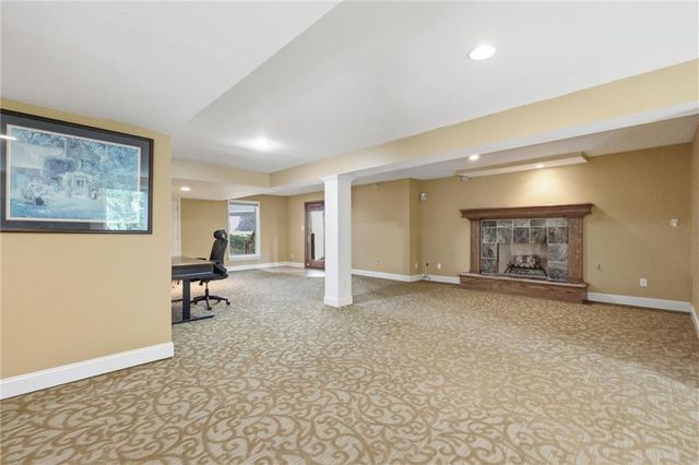 7621 Acuff Lane, Lenexa, KS 66216