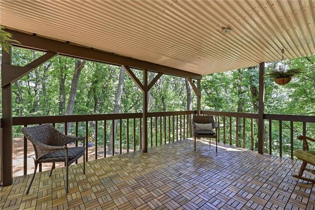 7621 Acuff Lane, Lenexa, KS 66216