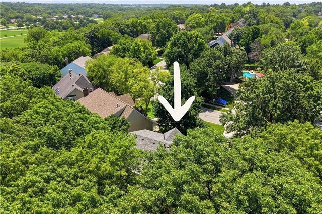7621 Acuff Lane, Lenexa, KS 66216