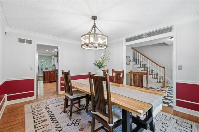 7621 Acuff Lane, Lenexa, KS 66216