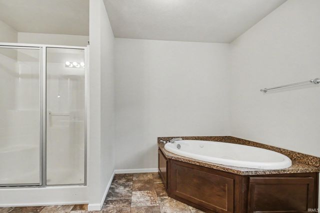 51748 Juniper Road, South Bend, IN 46637