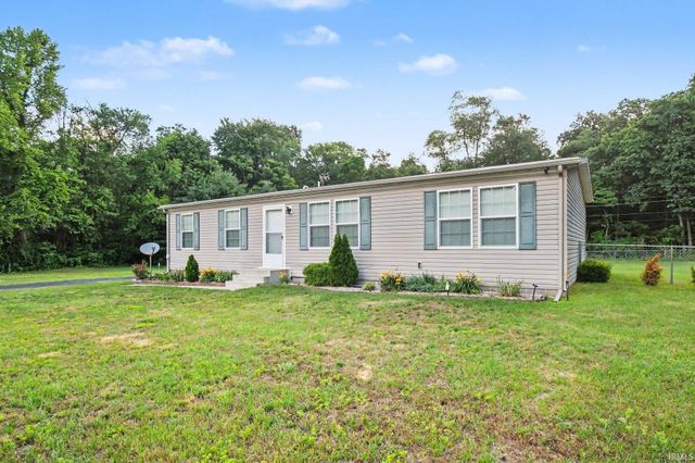 51748 Juniper Road, South Bend, IN 46637